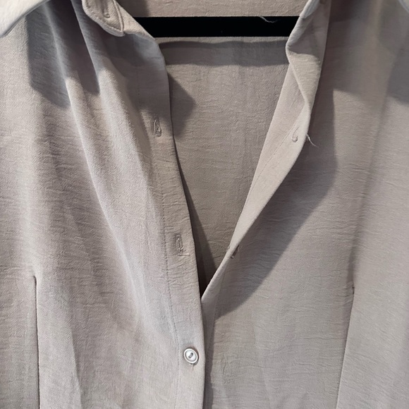 Long sleeve tan button up shirt, size medium - Picture 3 of 8